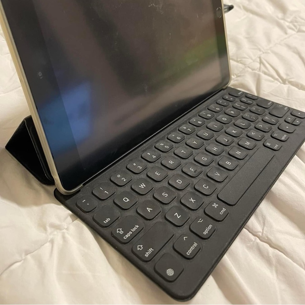 iPad Smart Keyboard